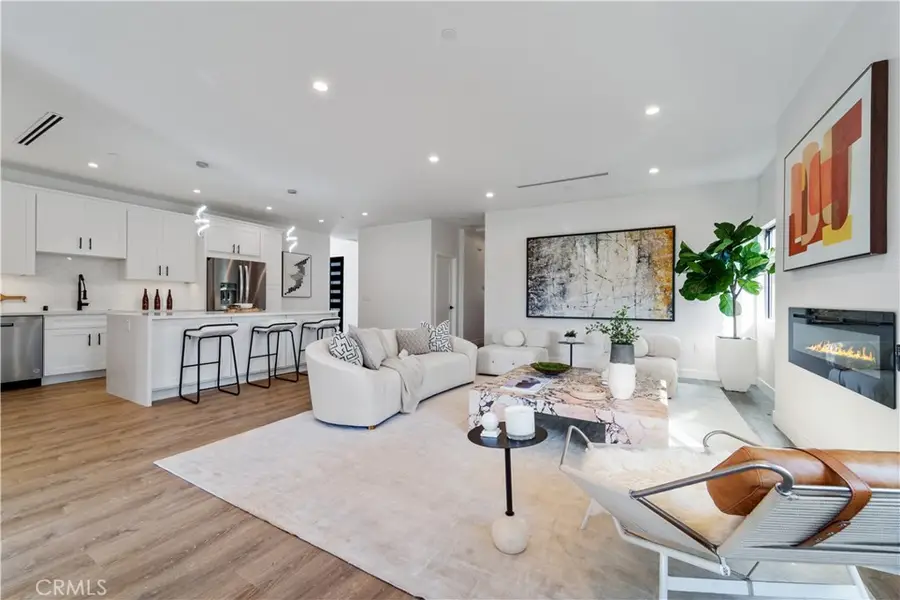 7717 Jamieson Avenue, Reseda, CA 91335 - Image #2