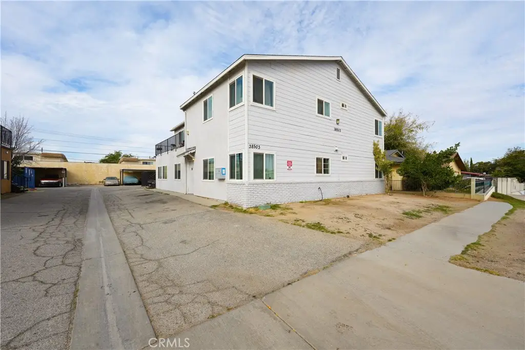 38503 Larkin Avenue, Palmdale, CA 93550 - Image #1
