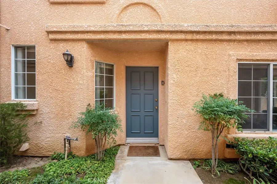 25126 Steinbeck Avenue #D, Stevenson Ranch, CA 91381 - Image #2