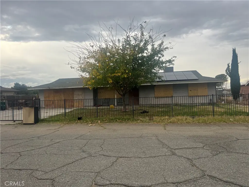 40247 174th E, Palmdale, CA 93591 - #1