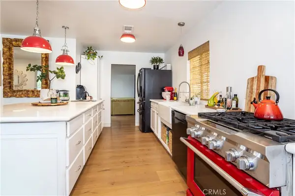 9525 Woodley, North Hills, CA 91343