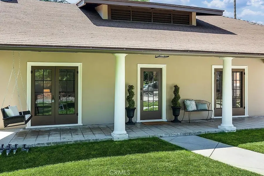 977 N Hill Avenue, Pasadena, CA 91104 - Image #3