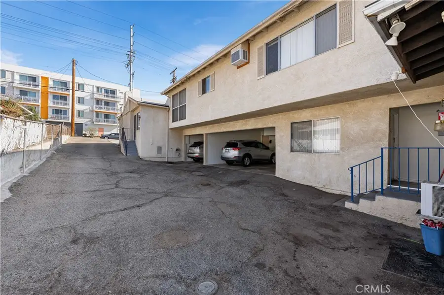 10139 Hillhaven Avenue, Tujunga, CA 91042 - Image #3