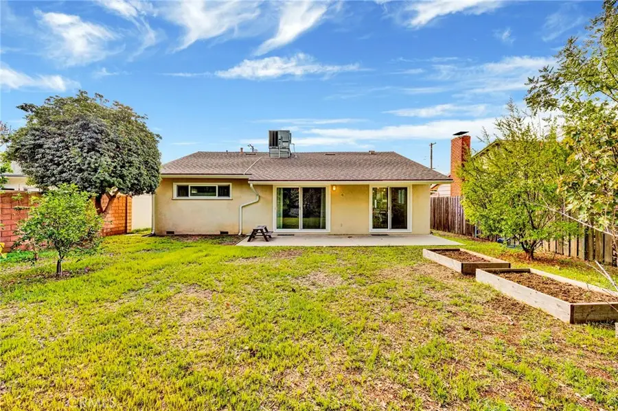 14421 Cohasset Street, Van Nuys, CA 91405 - Image #2