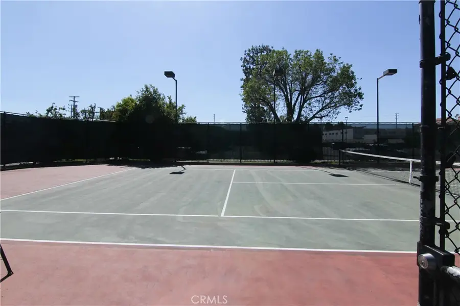 18425 Saticoy Street #4, Reseda, CA 91335 - Image #2