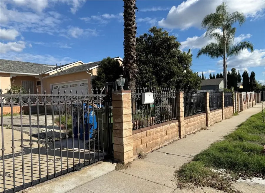 9664 Varna, Arleta, CA 91331 - Image #2