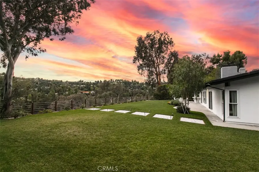 19291 Berclair Lane, Tarzana, CA 91356 - Image #3