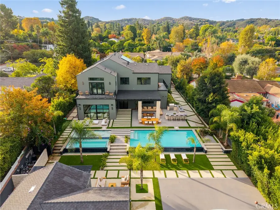 20511 Wells Drive, Woodland Hills, CA 91364 - Image #2