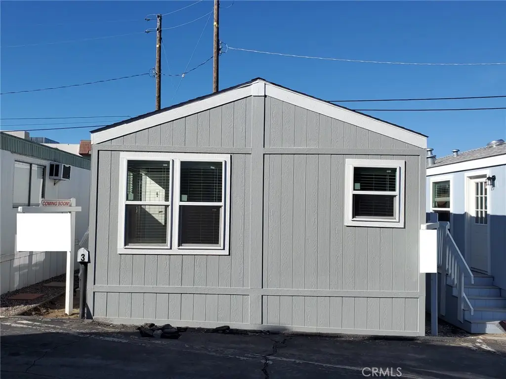 8100 Foothill Boulevard #3, Sunland, CA 91040 - Image #1