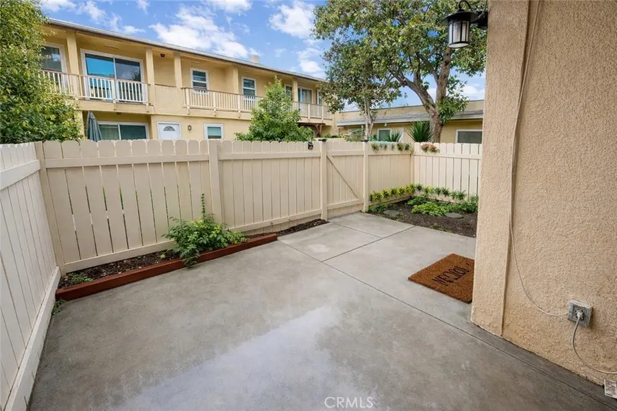 8060 Canby Avenue #2, Reseda, CA 91335 - Image #3