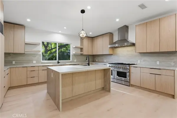 18653 Palomino Drive, Tarzana, CA 91356