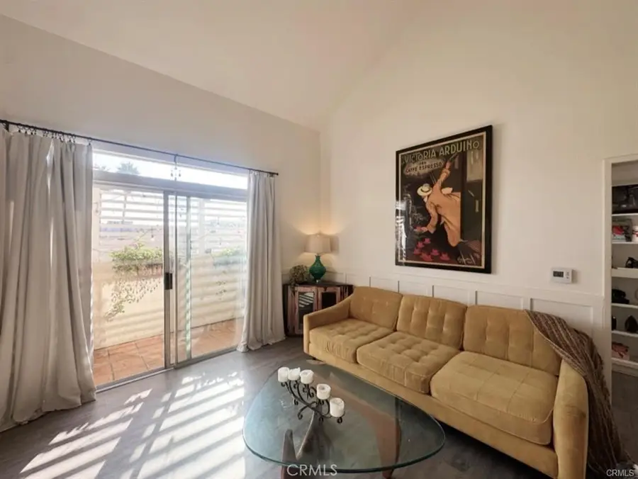 13801 Oxnard Street #206, Valley Glen, CA 91401 - Image #2