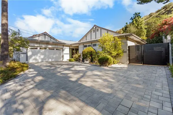 8674 Vine Valley, Sun Valley, CA 91352