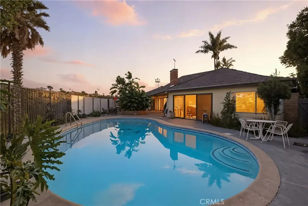 4400 Don Zarembo, Baldwin Hills, CA 90008 - #1