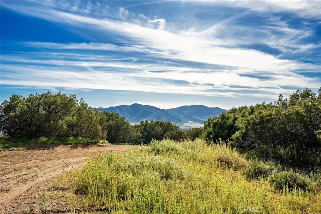 48725 Shallow Springs Road N, Leona Valley, CA 93551 - Image #1