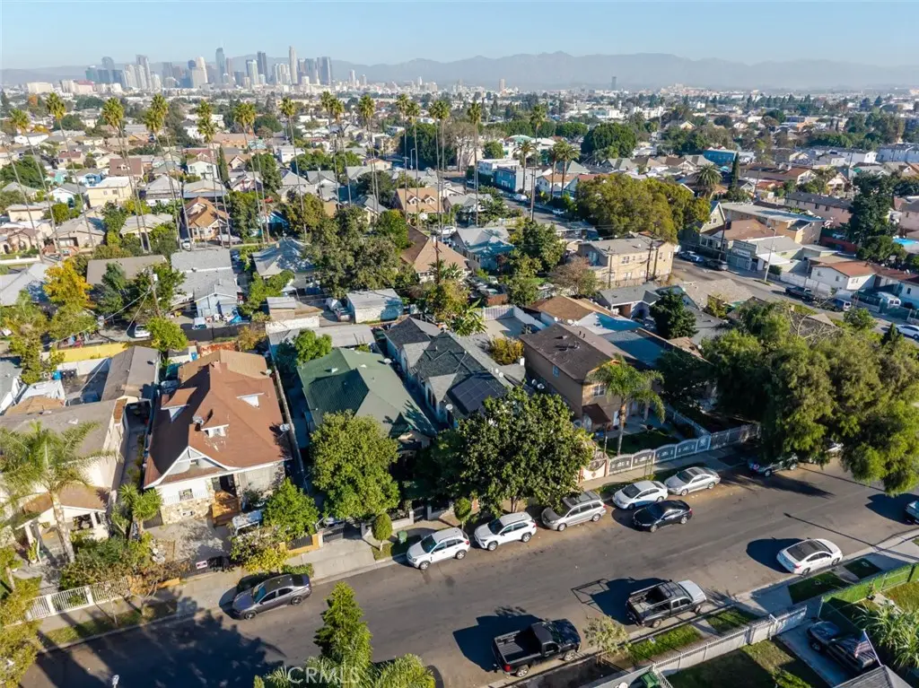 811 E 43rd Place, Los Angeles, CA 90011 - #1
