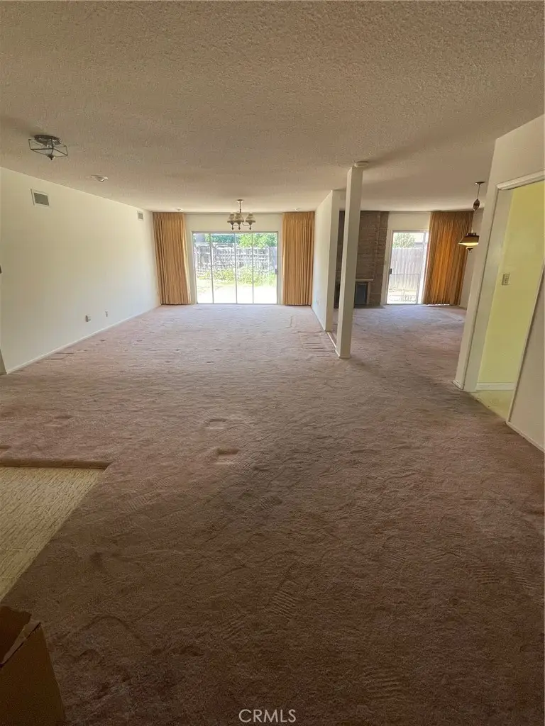 22336 Mobile Street, Woodland Hills, CA 91303 - Image #3