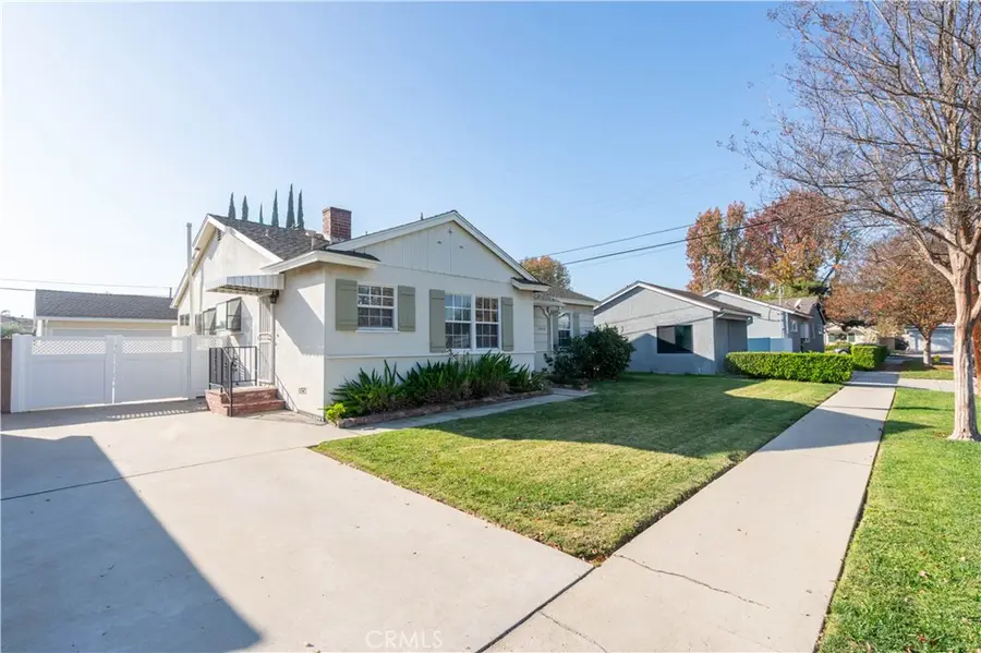 19218 Schoolcraft, Reseda, CA 91335 - Image #2