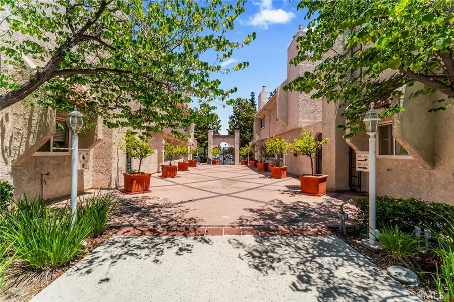 5401 Zelzah #114, Encino, CA 91316 - #3