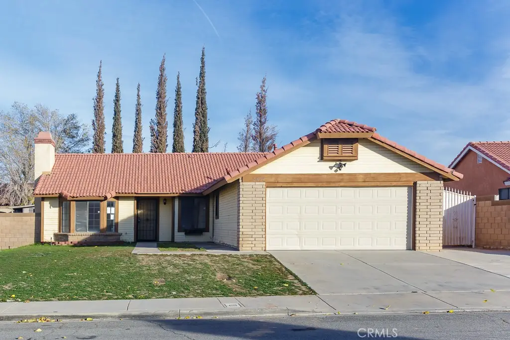 37012 Calle Bonita, Palmdale, CA 93550 - #1