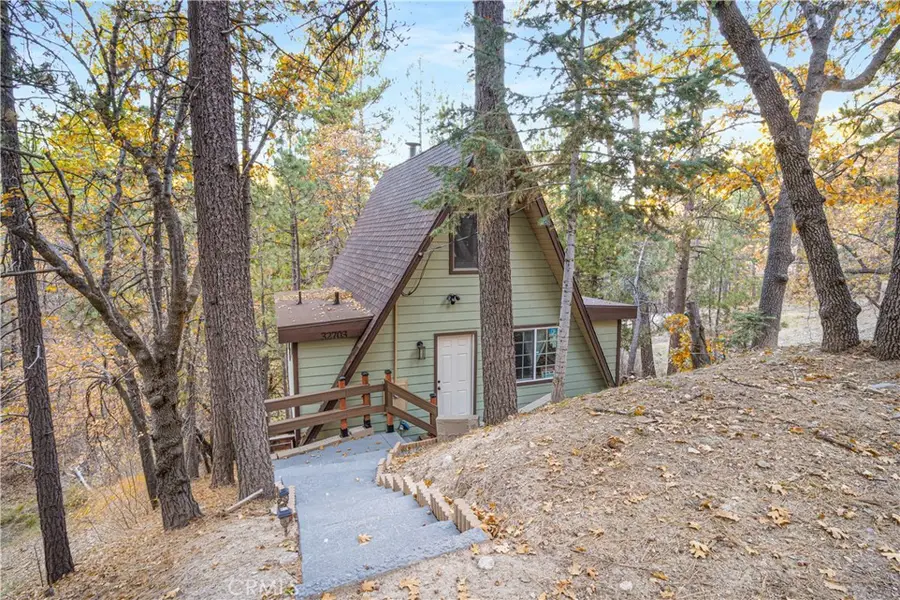 32703 Tulip Lane, Running Springs, CA 92382 - Image #2