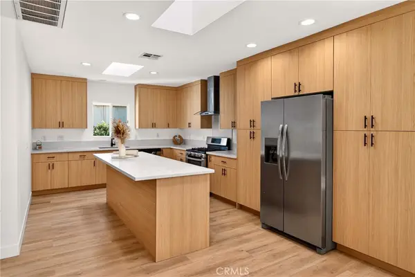 11814 Hesby Street, Valley Village, CA 91606