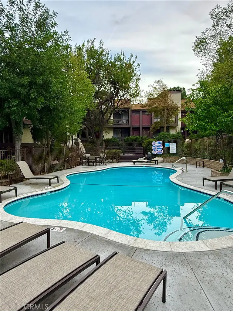 21930 Marylee #98, Woodland Hills, CA 91367 - Image #2