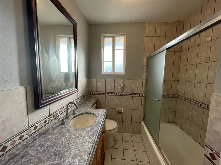 14746 Jaguar, San Fernando, CA 91345 - Image #3