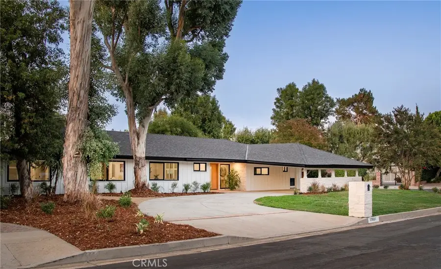 17601 Mccormick Street, Encino, CA 91316 - #2