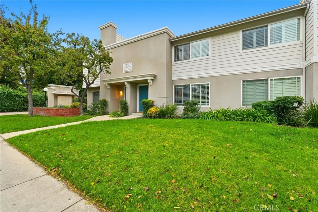 10220 Zelzah #4, Northridge, CA 91325 - #1