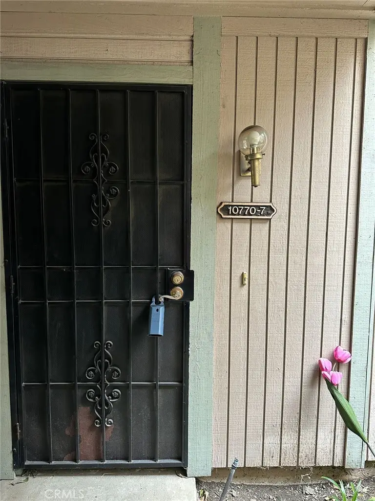 10770 Woodley #7, Granada Hills, CA 91344 - Image #2