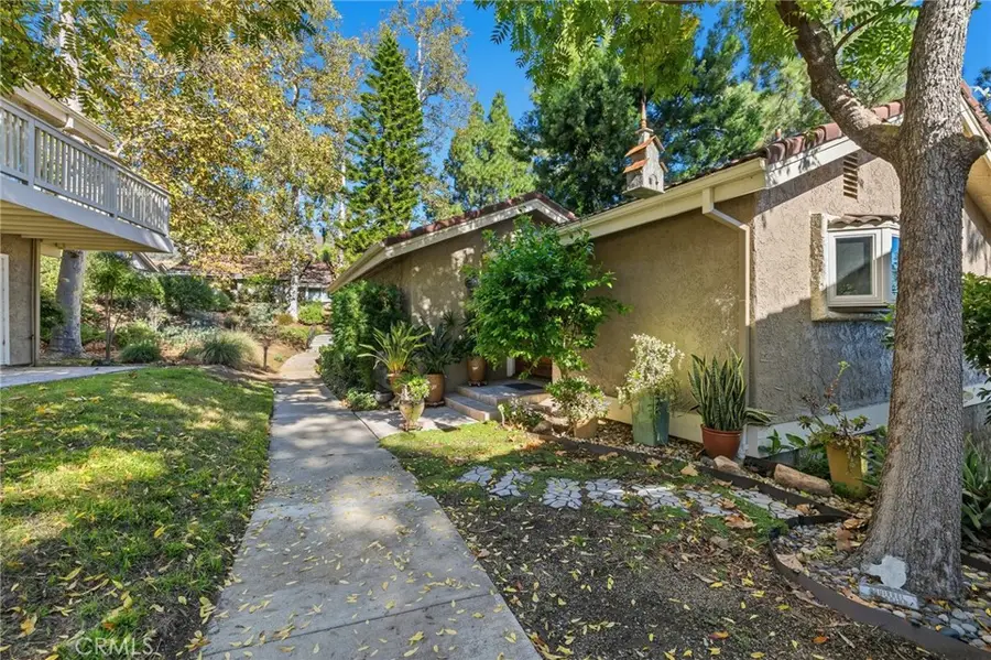 113 Conifer Circle, Oak Park, CA 91377 - Image #2