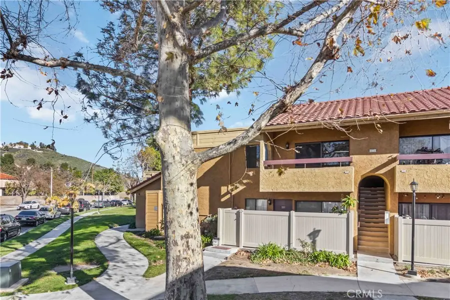 18750 Mandan Street #1102, Canyon Country, CA 91351 - Image #2