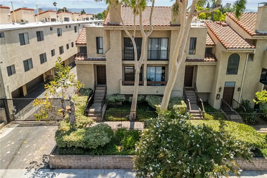 18958 Sherman Way #17, Reseda, CA 91335 - Image #3