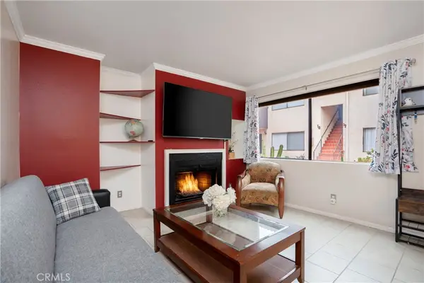 112 N Avenue 66 #4, Los Angeles, CA 90042