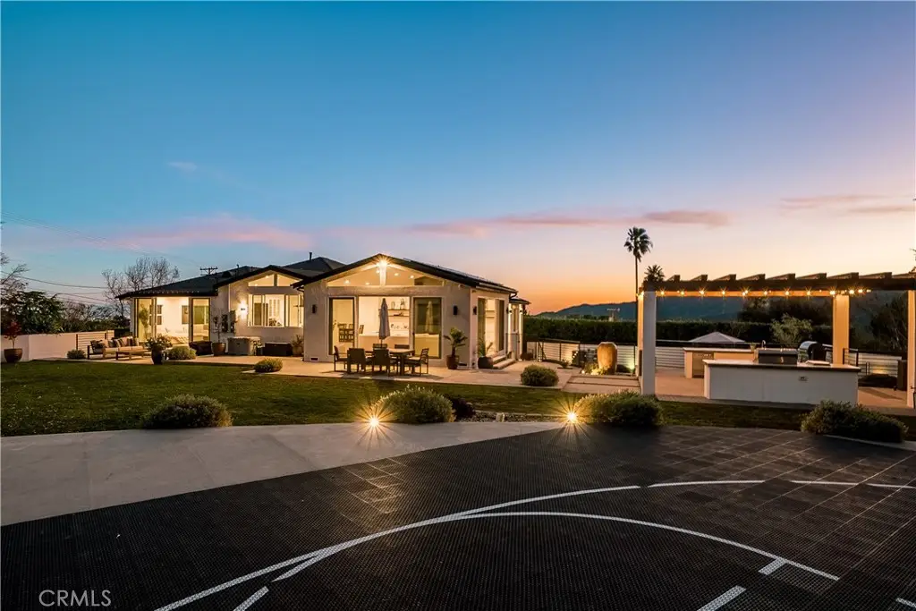 5129 New York, La Crescenta, CA 91214 - Image #1