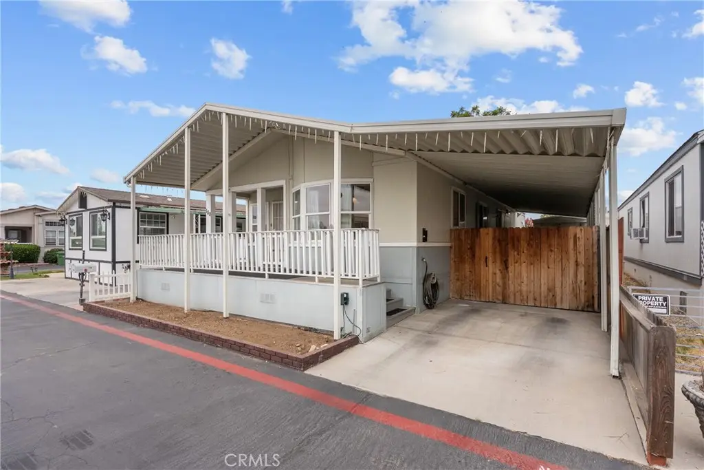 21500 Lassen #180, Chatsworth, CA 91311 - #1