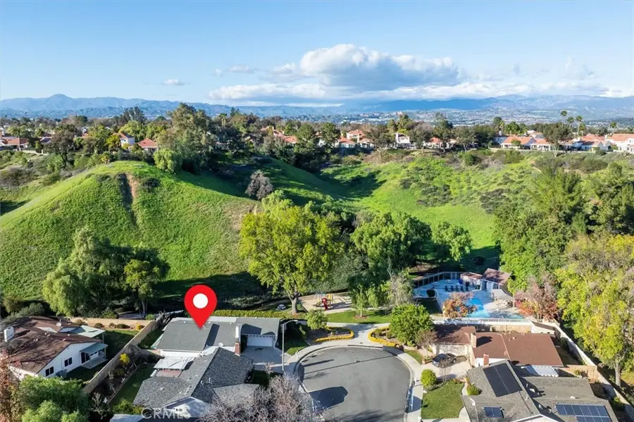 25897 Ramillo, Valencia, CA 91355 - Image #3