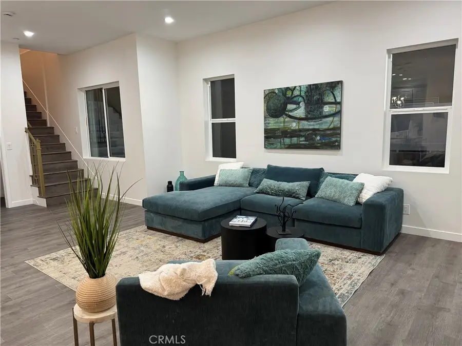 12511 12509 N Haleh Lane, Sylmar, CA 91342 - Image #2