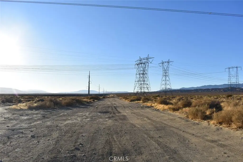 19300 Astoria Avenue, Rosamond, CA 93560 - Image #1