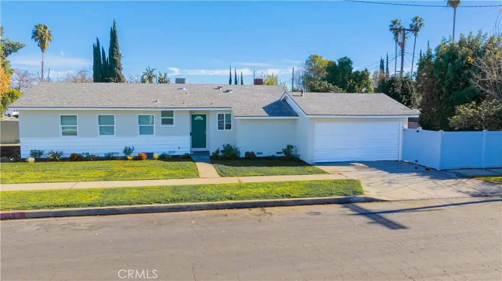 19034 Wyandotte Avenue, Reseda, CA 91335 - Image #1