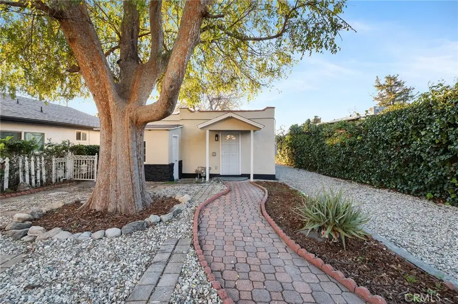 10607 Whitegate Avenue, Sunland, CA 91040 - #2