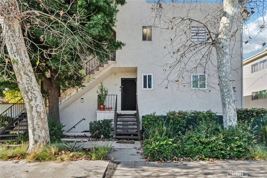 7439 Woodman Avenue #31, Van Nuys, CA 91405 - Image #1
