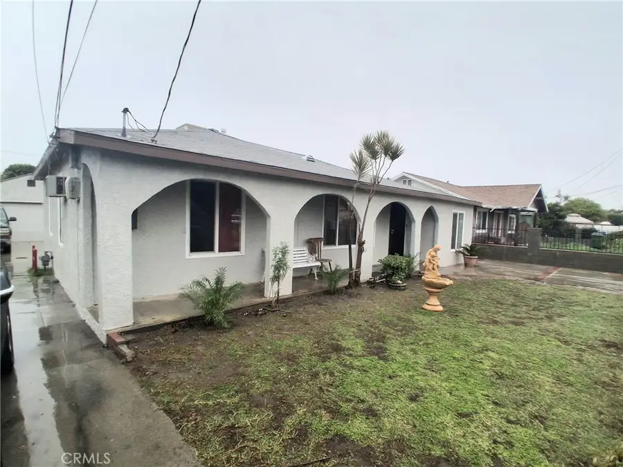 10427 Kewen, Pacoima, CA 91331 - #2