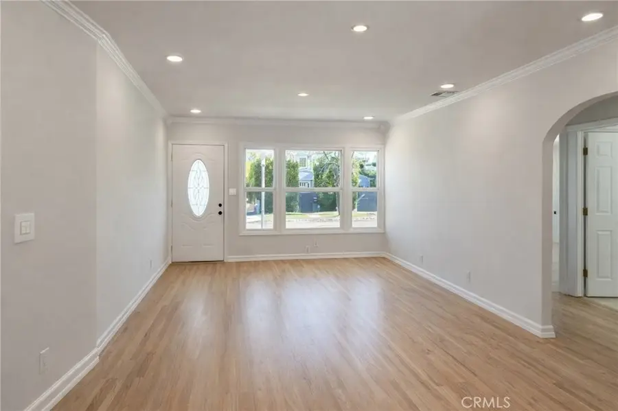 5001 Petit Ave, Encino, CA 91436 - Image #2