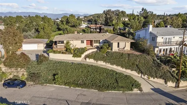 5120 Escobedo Drive, Woodland Hills, CA 91364