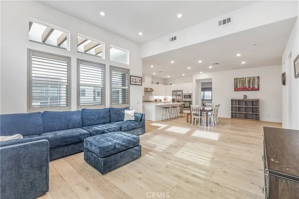 27227 Diamond Peak Lane #302, Valencia, CA 91381 - Image #1