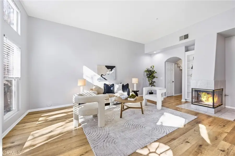 261 N Skyline, Thousand Oaks, CA 91362 - Image #2