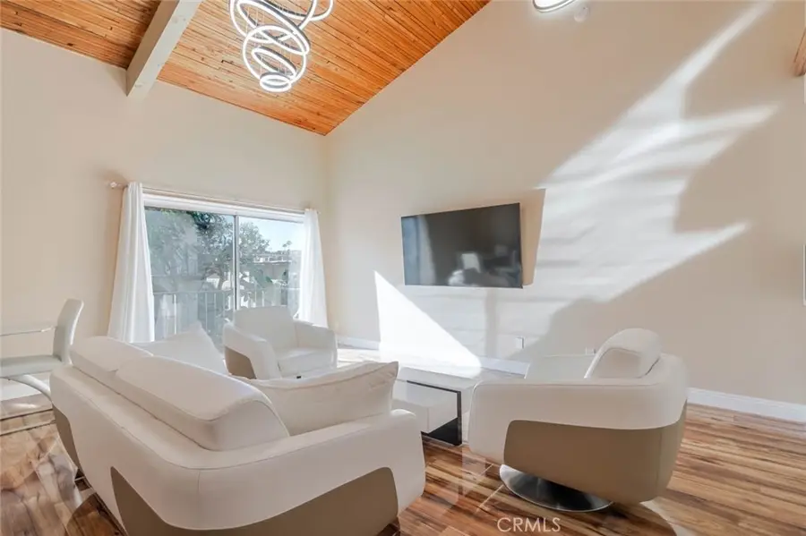 5460 White Oak Avenue #C325, Encino, CA 91316 - Image #3