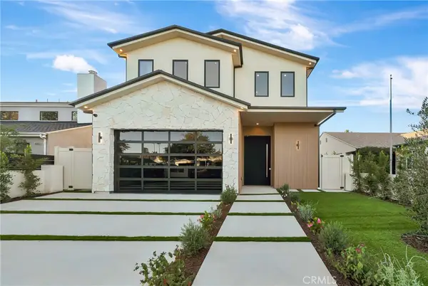 4825 Forman Avenue, North Hollywood, CA 91601